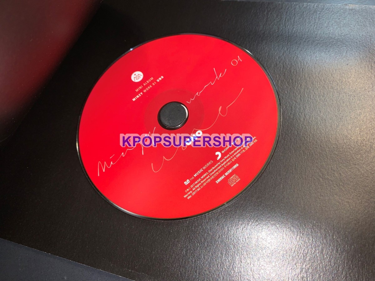 Gong Minzy 1st Mini Album Minzy Work 01 Uno 2NE1 CD Photobook