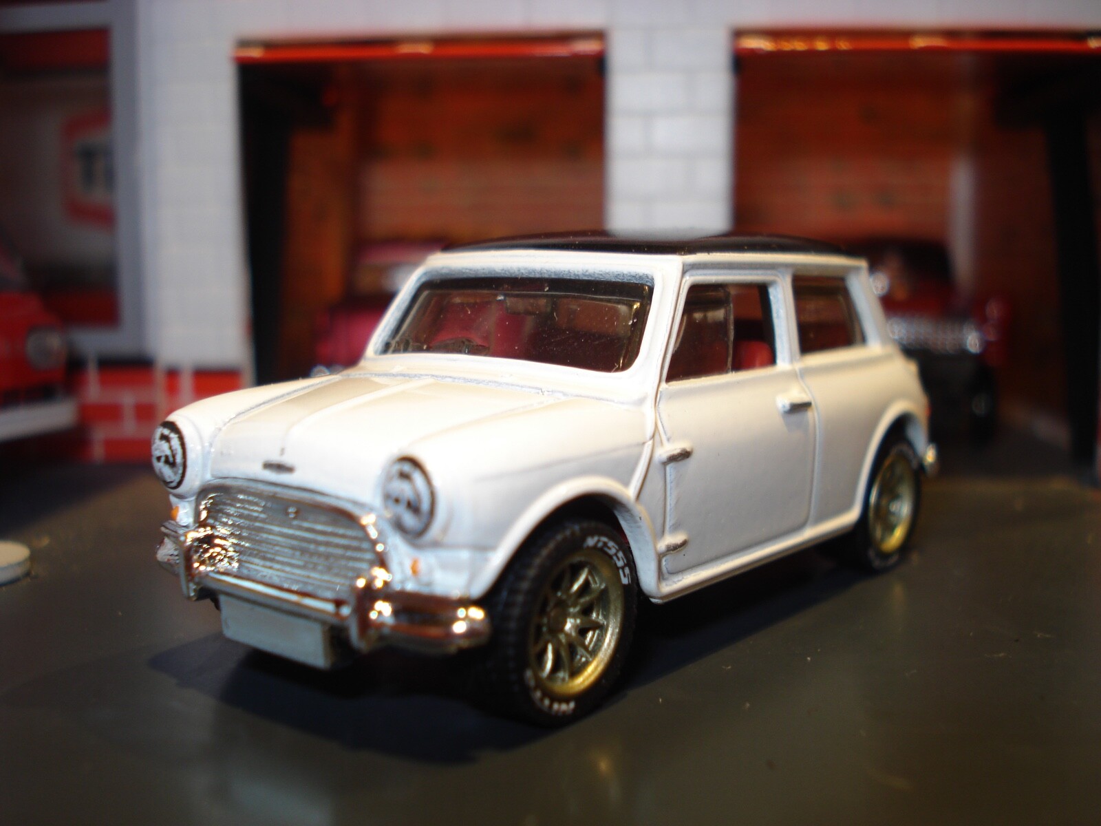 1979 MINI COOPER 1/64 CUSTOM EDITION COOL WHITE MB CUSTOM WHEELS & NITTO TIRES-image