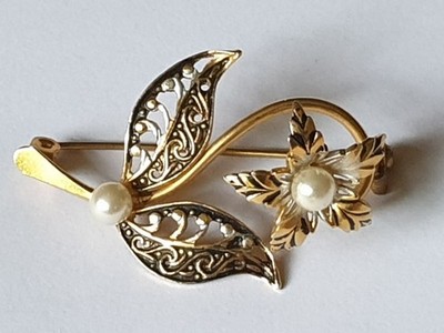 BROSCHE GOLDFARBEN METALL & KUNSTPERLEN BLUME 4,5 CM