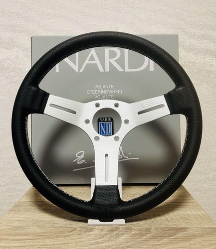 NARDI Classic Leather Steering Wheel 13 inch #PG3N79 - Picture 3 of 6