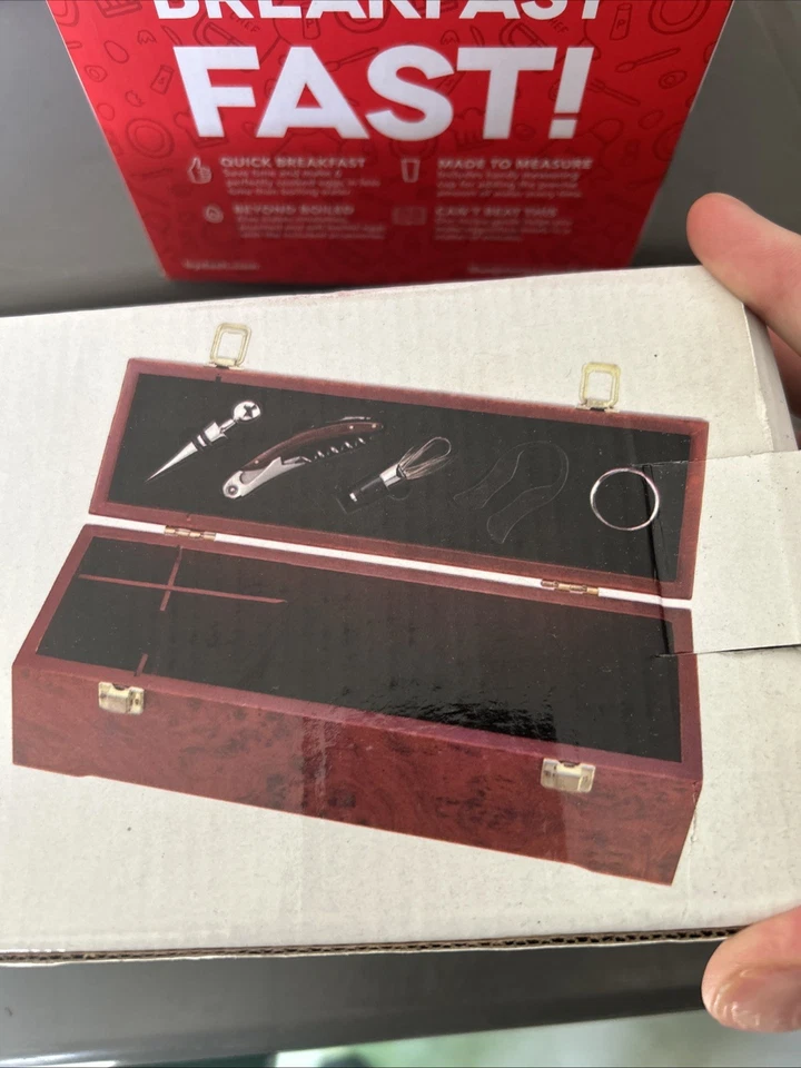 Caja de vino de lujo con accesorios nueva nunca usada culinary Concepts (5 artículos) Foto 2 de 4