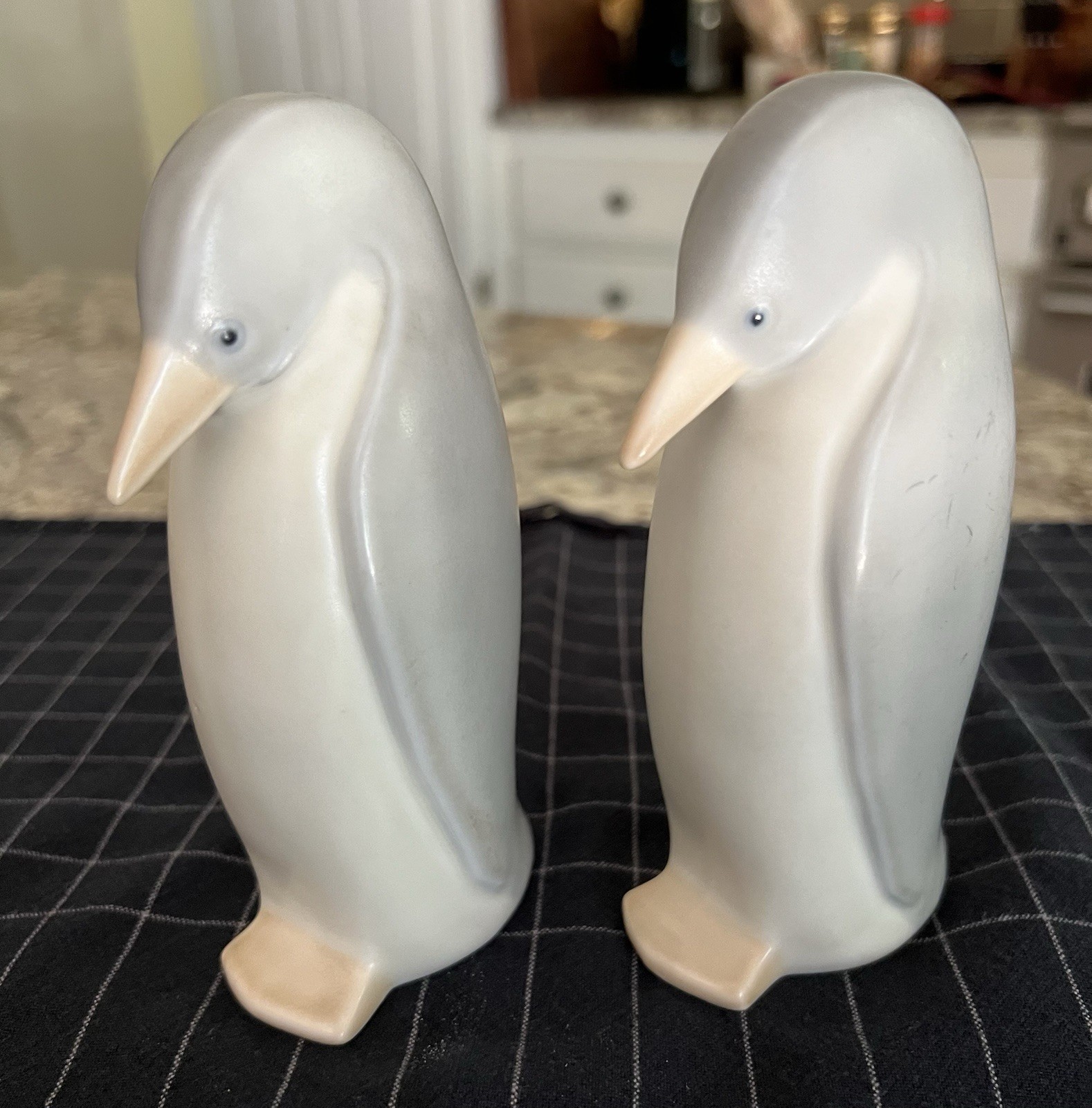 Vtg Porcelain Penguins Crowning Touch Japan Set of 2 5 3/4 in tall, 2 in wide