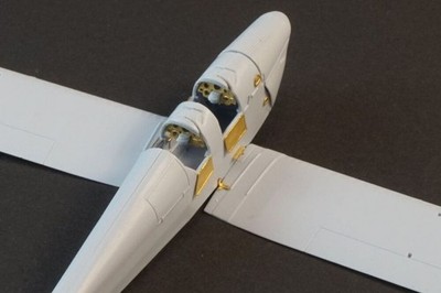 DH-82a Tiger Moth (Airfix) / 1:72