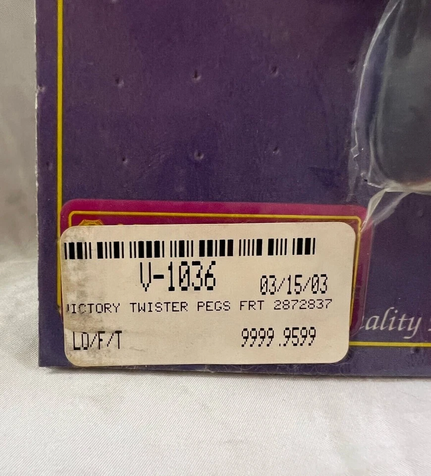 Clavijas Arlen Ness VICTORY TWISTER FRT (V-1036) Foto 2 de 2