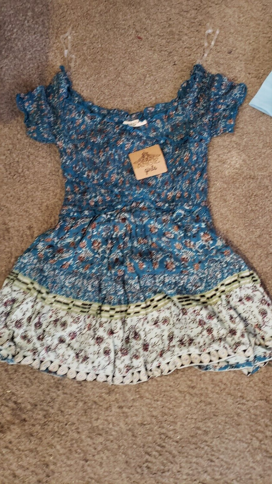 Picture 2 of 4
