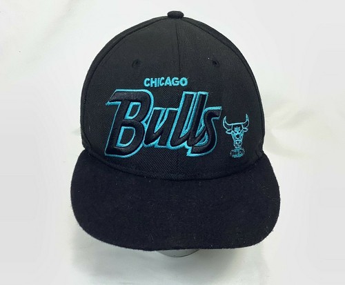 New Era Snapback Chicago Bulls 1991-98 Blu Lana Corona Visiera Legno Duro Classici - Foto 2 di 12