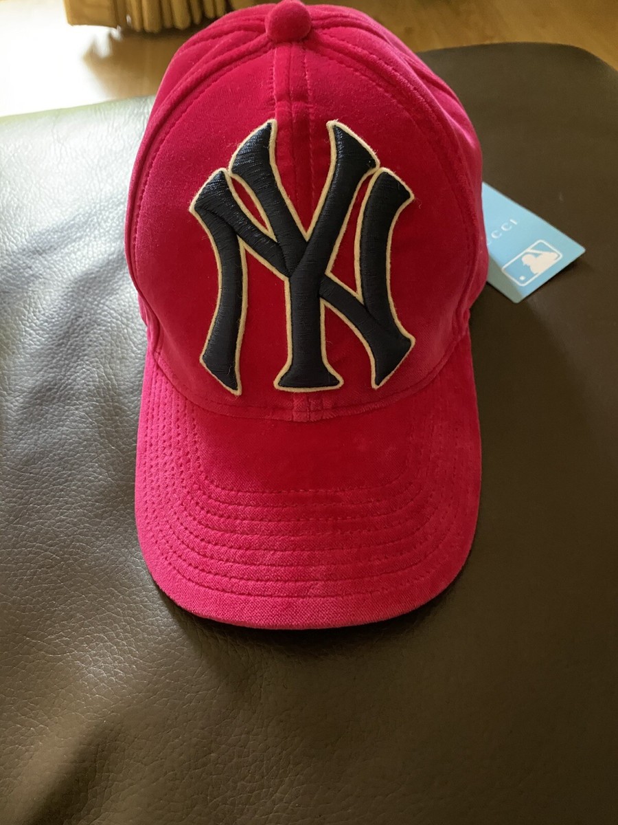 Gucci Unisex Pink Velvet NY New York Yankees Baseball Cap Hat 57