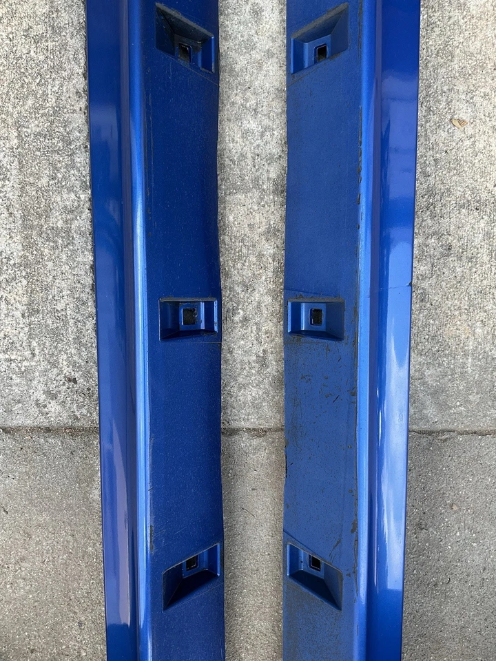 Subaru WRX STi 2008-2014 sedán OEM izquierda/derecha izquierda, derecha faldones laterales OEM/67A Foto 3 de 4