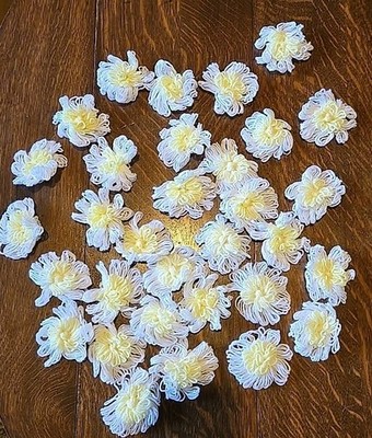 Handmade Crochet Flower 32 Pc Acrylic Yarn Floral Craft Applique Embellishment