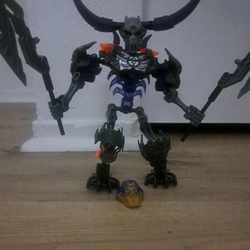 LEGO BIONICLE – Skull Basher #70793 – Retired – Complete Buildable Figure - 2015