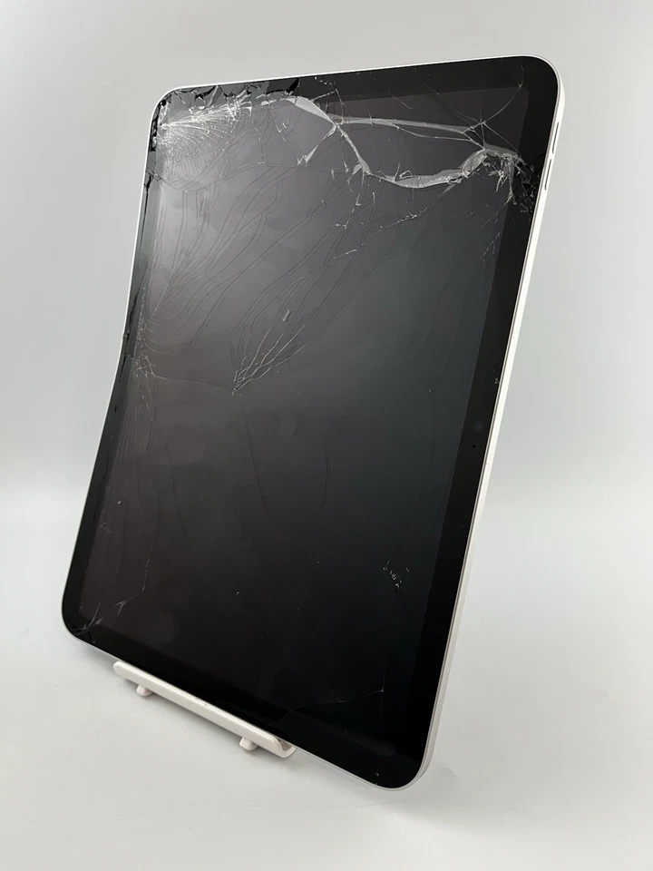 Apple iPad 10th Gen A2696 10.9" Silver 64GB Wi-Fi 12MP iPadOS Tablet Read Below - Image 4 of 4