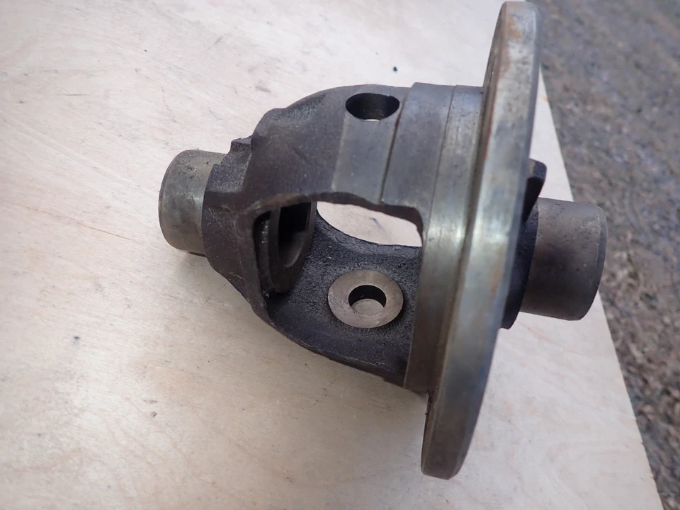 NOS 1962 1963 Plymouth Valiant Differential Carrier Housing Dodge Lancer Mopar - Image 3 of 4