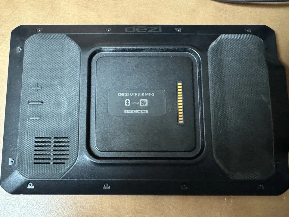 Garmin dezl OTR810 8" Truck GPS Navigation System - 010-02740-00 - Image 3 of 4