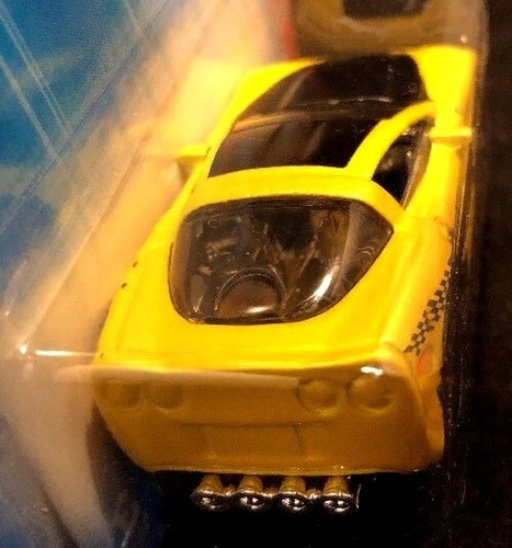 Hot Wheels 2004 First Editions 99/100 'Tooned 2005 Corvette C6 Yellow - Picture 5 of 7
