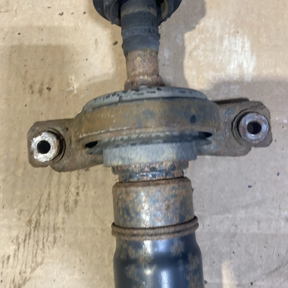 2010 2011 2012 Subaru Legacy Sedan 2.5 Rear Drive Shaft Assembly Oem  - Image 4 of 4