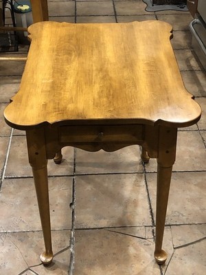 Vintage ETHAN ALLEN Circa 1776 Model Porringer Top End Table Display