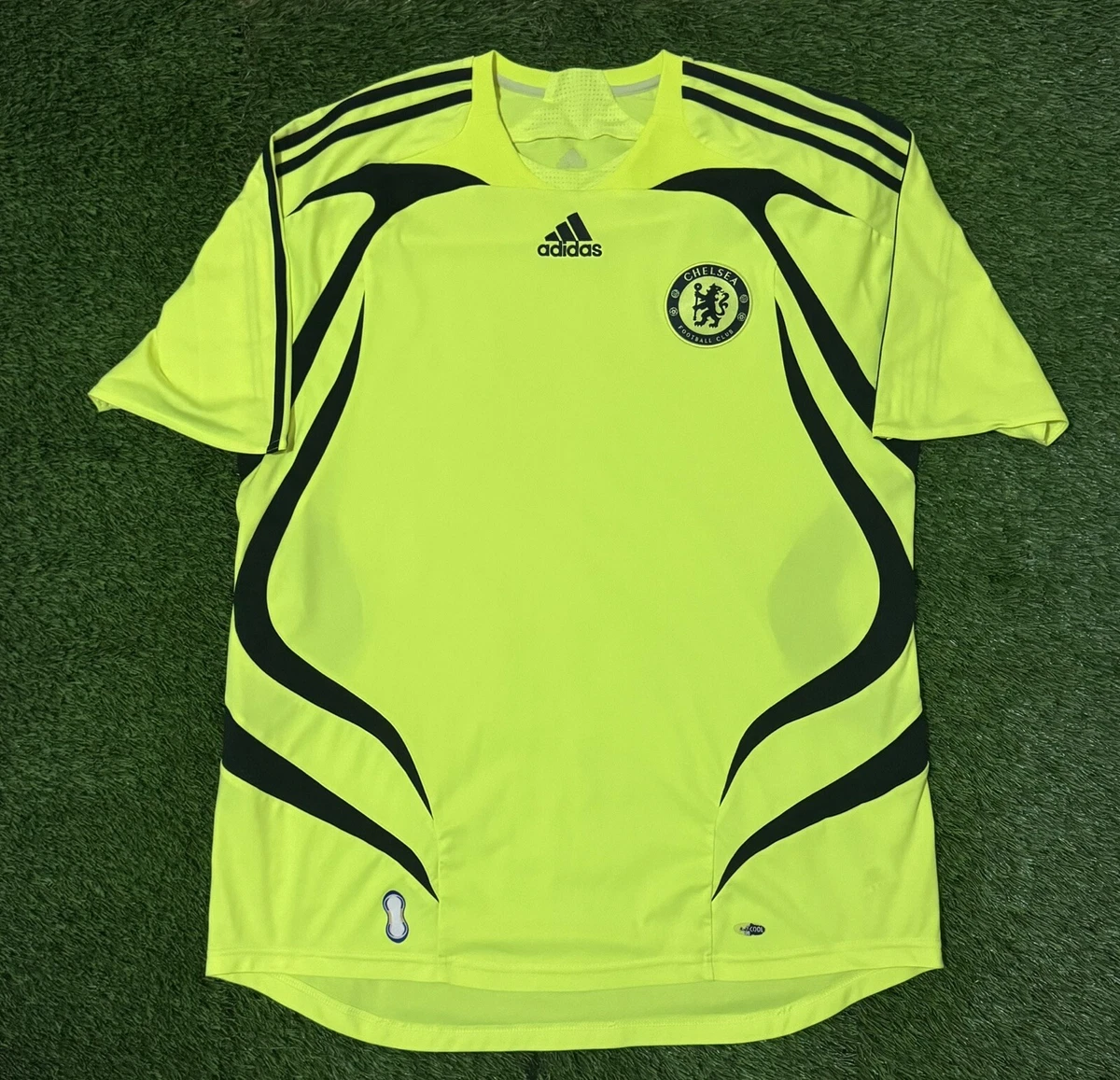 Preços baixos em Adidas Chelsea Amarelo Clube Internacional de