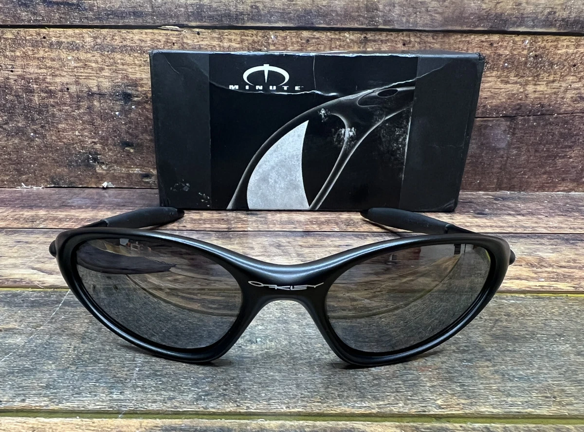 Oakley Minute Matte Black/Black Iridium 04-081 Gen 1 MINT *RARE*