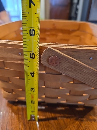 2003 Gerald Henn Square Splint Basket with Swivel Handle Copper Grommets 9 Inch - Picture 6 of 6