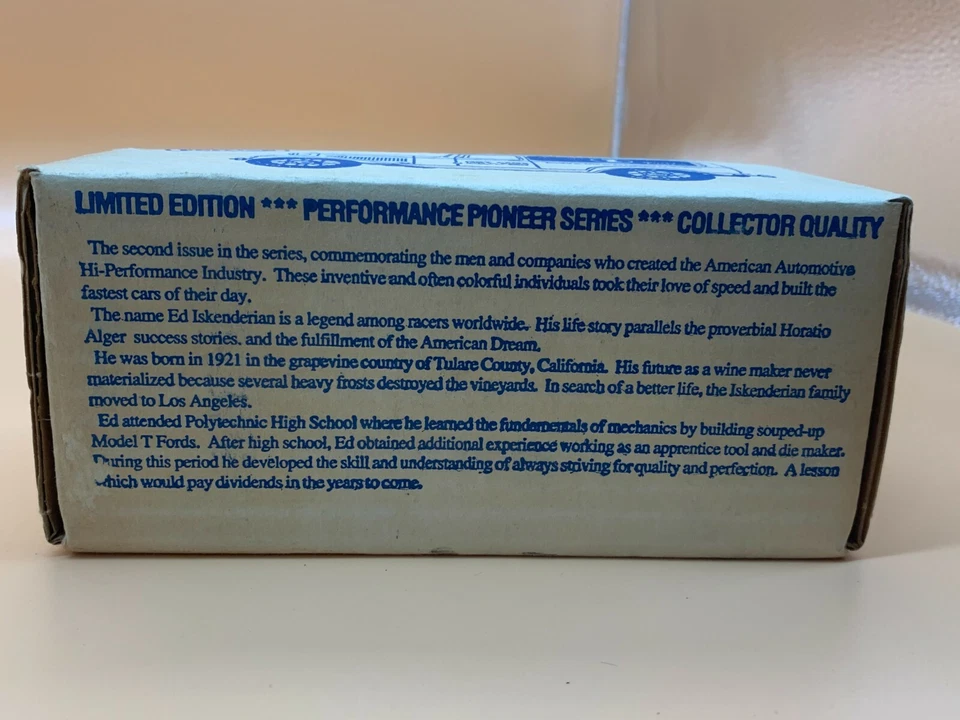 Ertl Collectibles 1932 FORD Delivery Van Isky Cams Co. литая банка - Изображение 4 из 4