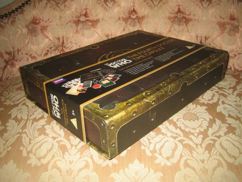 DOCTOR WHO The Fourth Dr Time Capsule Limited Edition Collectors Set As New - Picture 6 of 22