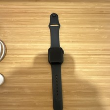 Apple Watch SE 40mm Black Aluminium Case Black Silicone Band 32GB Unlocked