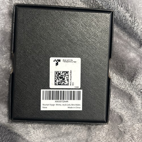 Men's Slim Wallet in Natural Walnut Wood - RFID Protection & Easy Access - Picture 9 of 9