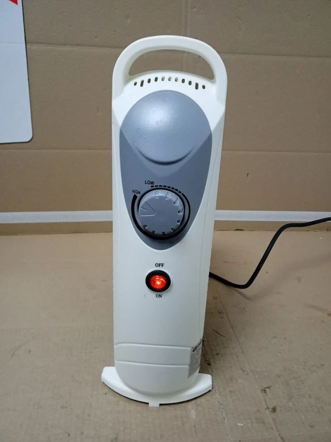 800W Mini Oil Filled Electric Portable Radiator Compact 5 Fin Thermostat Heater