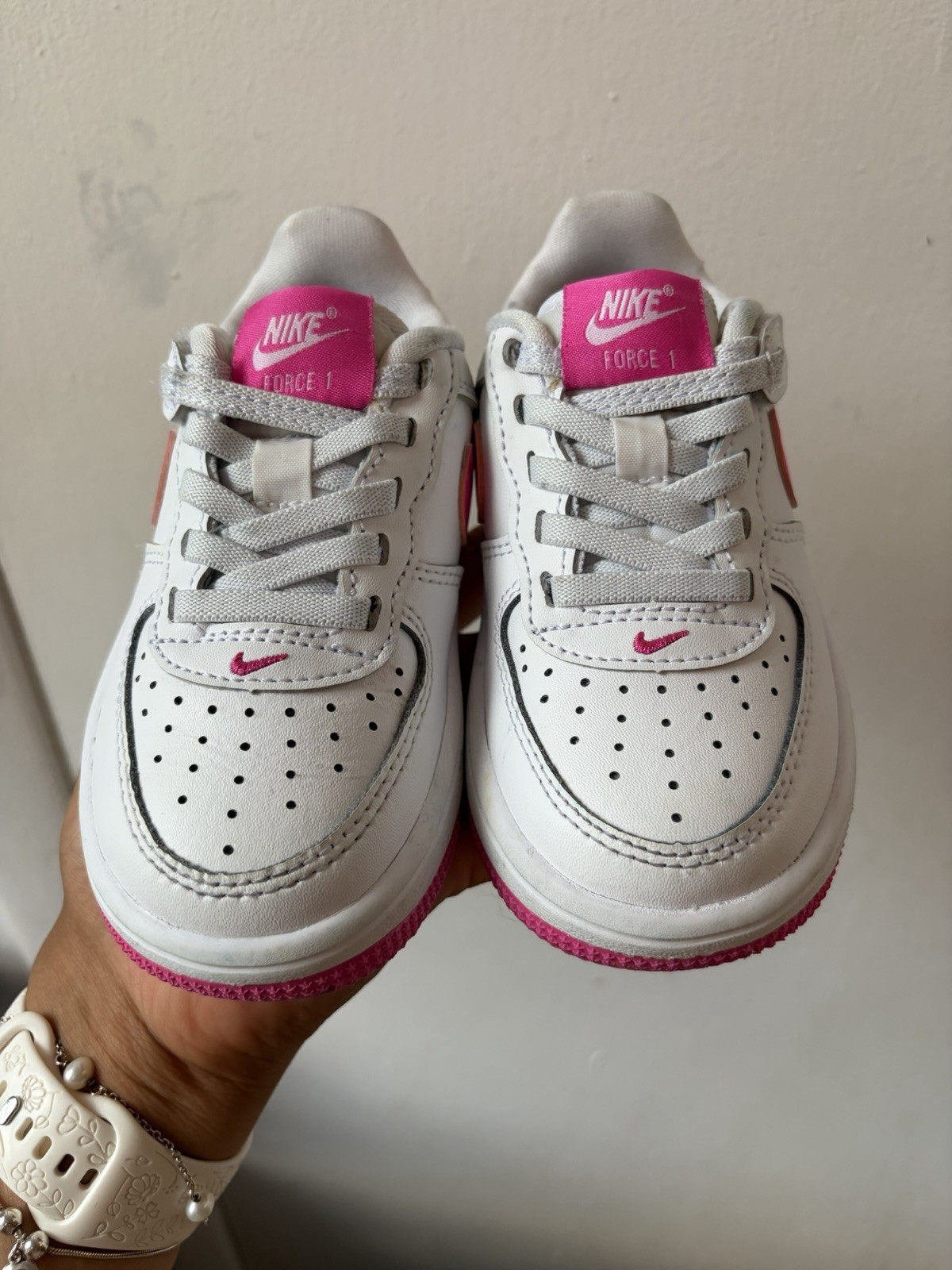 Nike White Pink Girls Low Top Sneakers, Breathable, Logo, Round Toe, Size 8C