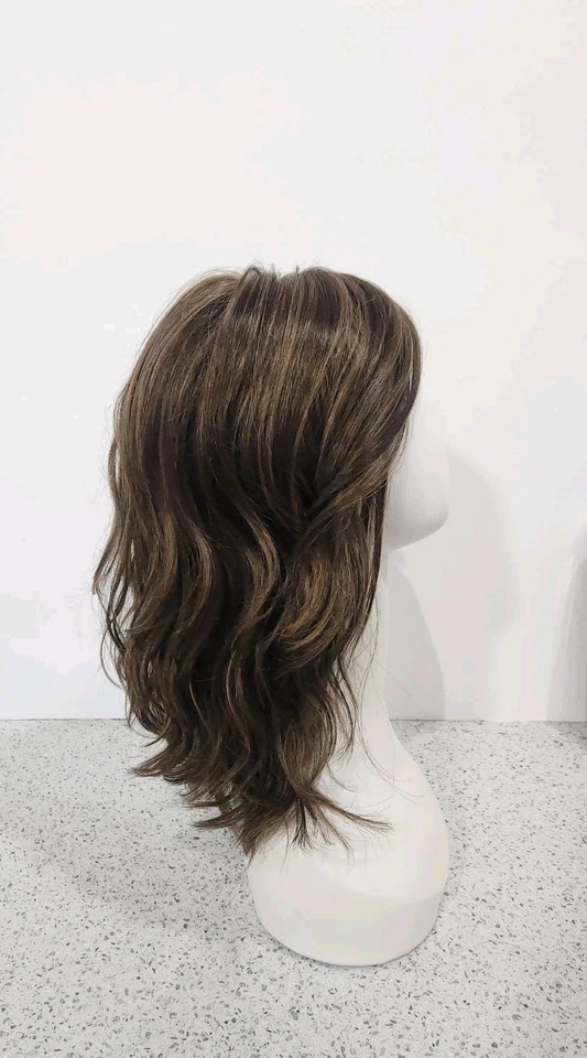 Riley by Henry Margu Encaje Frontal Ondulado 7H Marrón Chocolate con Destacados Caramelo Foto 3 de 4