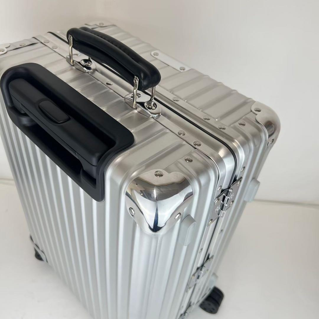 Rimowa Classic Cabin 36L Silver Carry Bag | eBay Rimowa Classic Cabin 36L Silver Carry Bag | eBay