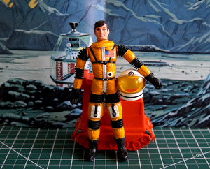 1968 Mattel Major Matt Mason DOUG DAVIS w/ HELMET & CAT TRAC - No Broken Wires!