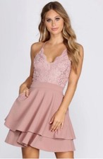 Lovely Day cocktail dress size Medium Pink Mauve