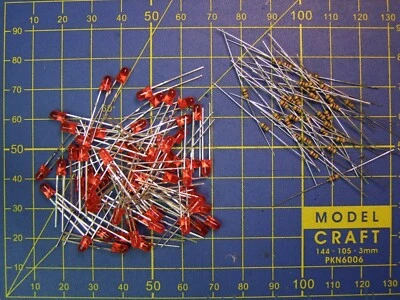 10 LED 3 mm choix rouge blanc vert jaune orange bleu + R 1/6 éclairage HO JOUEF