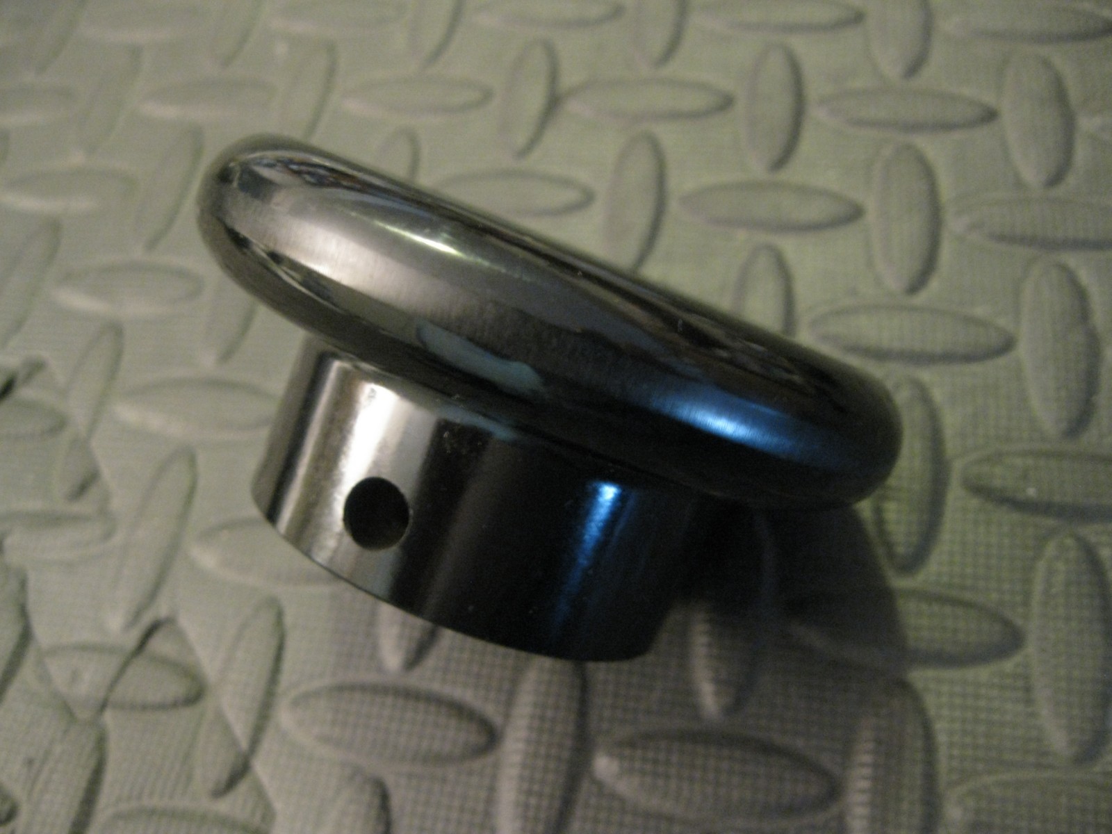 Jergens 31/4"Dia. Solid Plastic Hand Wheel for 1/2" Shaft, 1/4 set