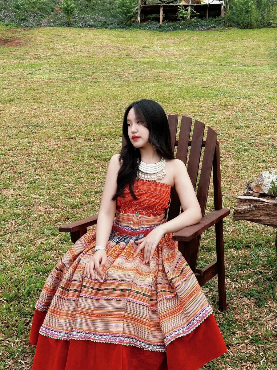 Hmong dress for women, Vintage ethnic hand embroidered dress, Hmong clothes