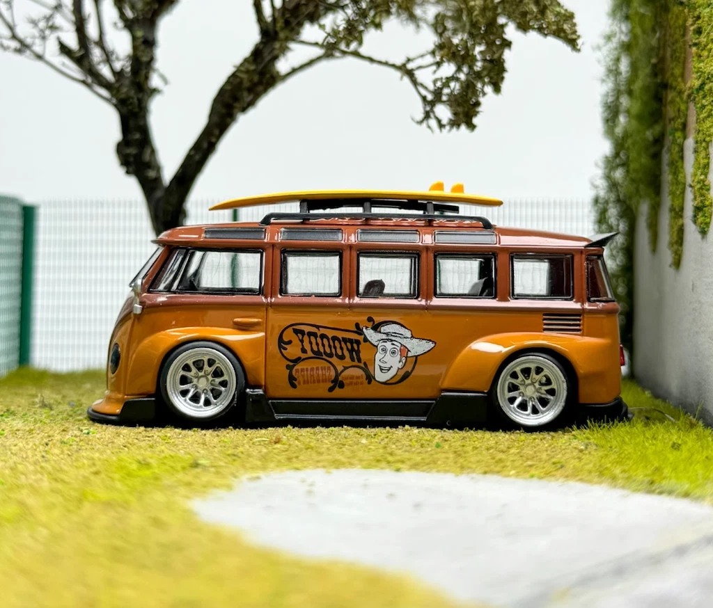 ミニカー 4R-712 LMLF Model 1/64 VW T1 RWB BUS LMLF 1:64 Brown VW T1 RWB Van Bus Camper Kombi Model Diecast