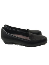 Clark  s Everyday Black Leather Loafer, Black, 6 M