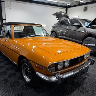 Stunning MK2 Triumph Stag Manual O/D