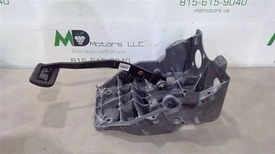 2009-2018 DODGE RAM 1500 BRAKE STOP PEDAL W/ BRACKET SUPPORT 55351190AE - Image 1 of 4