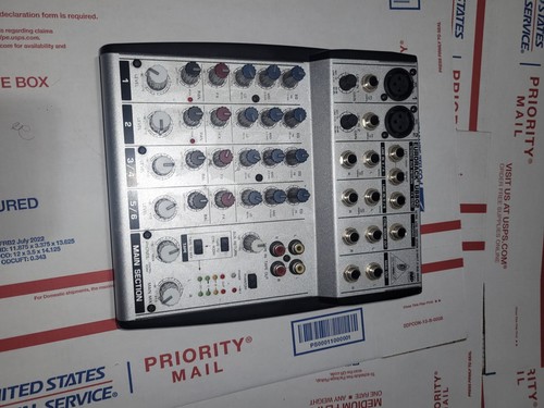 BEHRINGER EURORACK UB802 Mixer no adapter untested for parts or repair as is - Picture 2 of 7