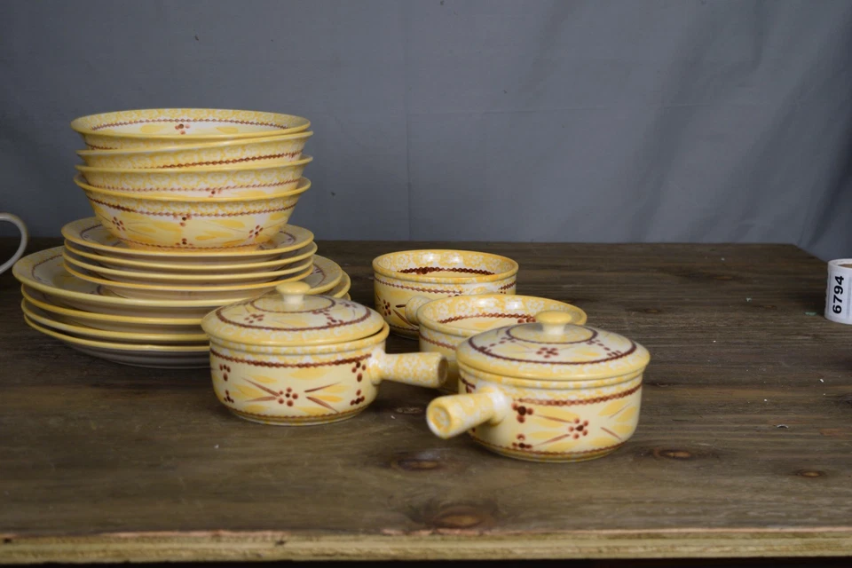 Temp-tations Old World 黄色石器餐具套装盘子碗马克杯罐 — 第 2/4 张图片