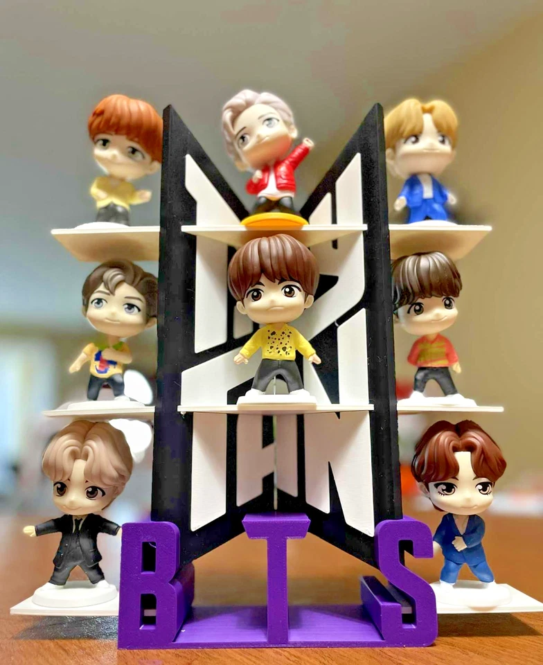 Soporte de exhibición TinyTAN BTS inspirado en McDo - Estante BTS impreso en 3D Foto 2 de 4