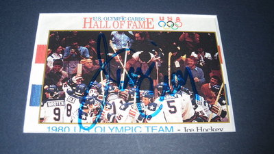 Photo 8 x 10 de Mike Eruzione signée à la main par l'équipe