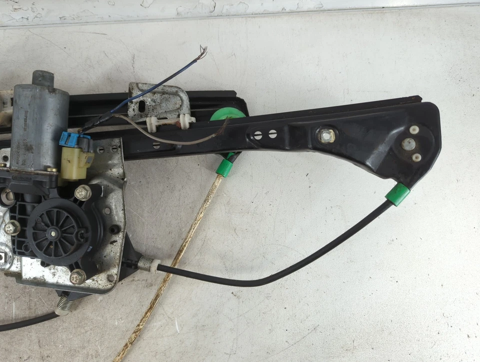 1999-2004 Oldsmobile Alero Driver Left Front Window Regulator LWPZ2 - Image 4 of 4