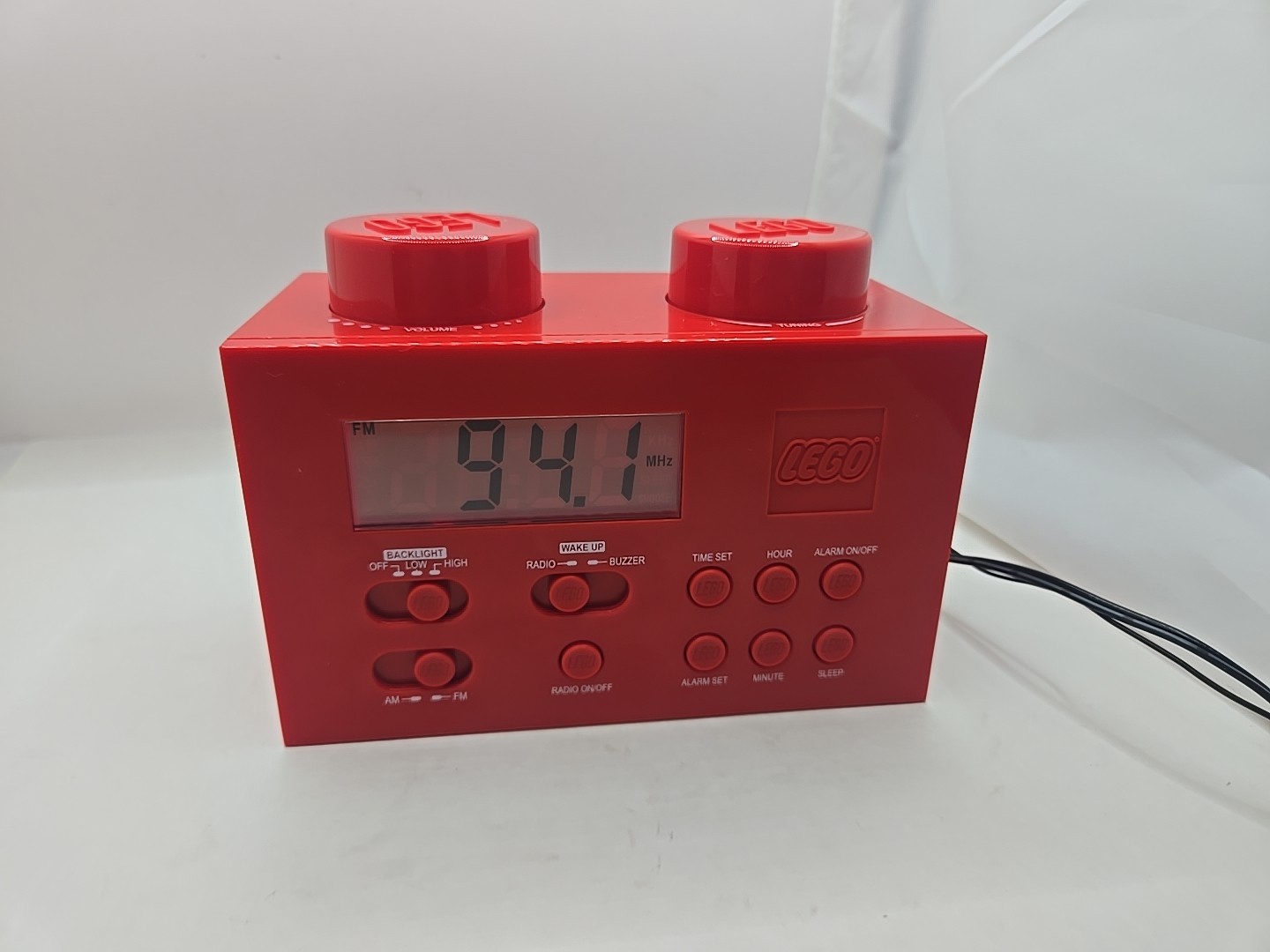 Radio Red Brick Alarm Model Lg11000 2009 Retro Tested.