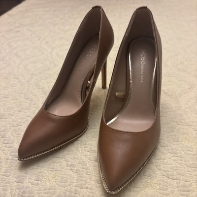 BCBGeneration Women's Harlia GN227126 Congnac Shoes Size 8 Pump Gold Trim (MINT)