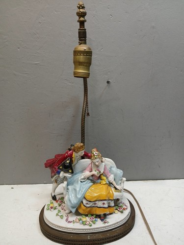 Vintage Victorian Courting Couple Table Accent Lamp Porcelain And Brass - Picture 2 of 16