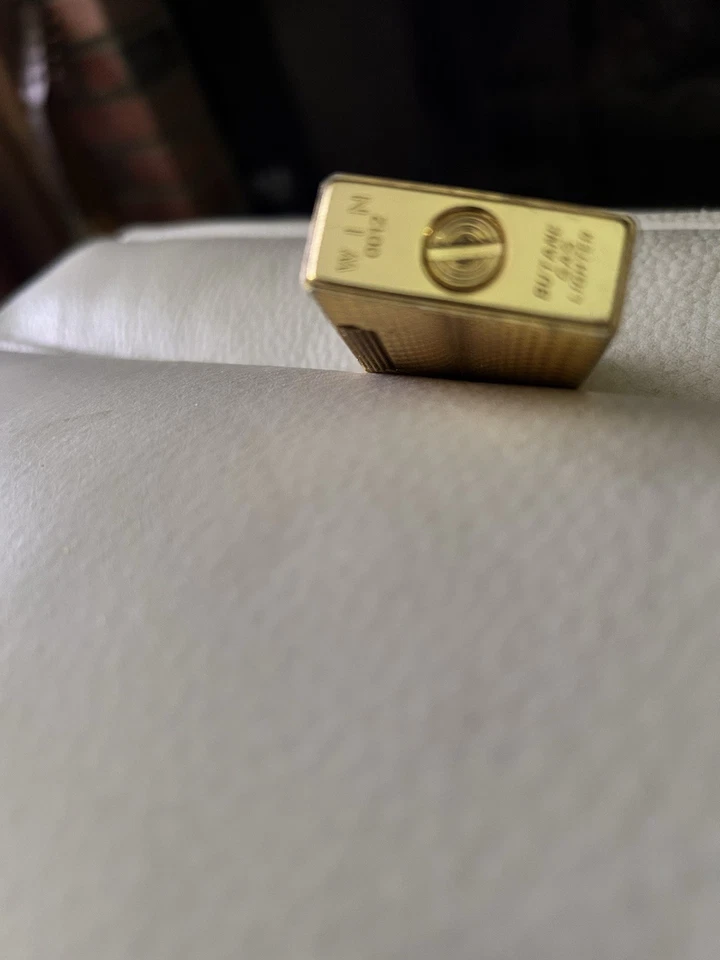 Encendedor de butano Win Vintage 7536/34 NOS Modelo 0012. Tono dorado muy pesado, en caja Foto 4 de 4