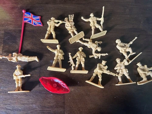 HING FAT BRITISH WW2 SOLDIERS.